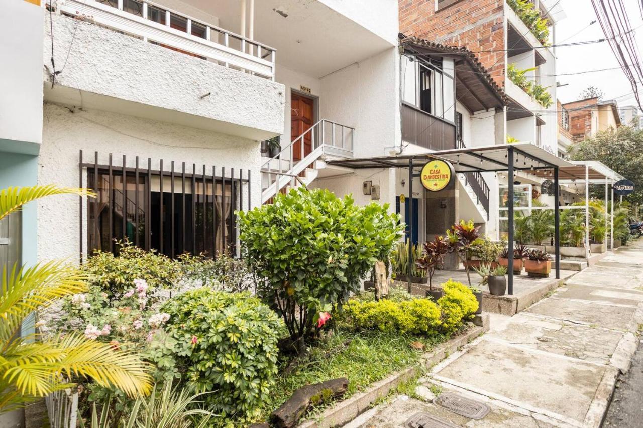 Casa Clandestina Guest House Medellín Buitenkant foto