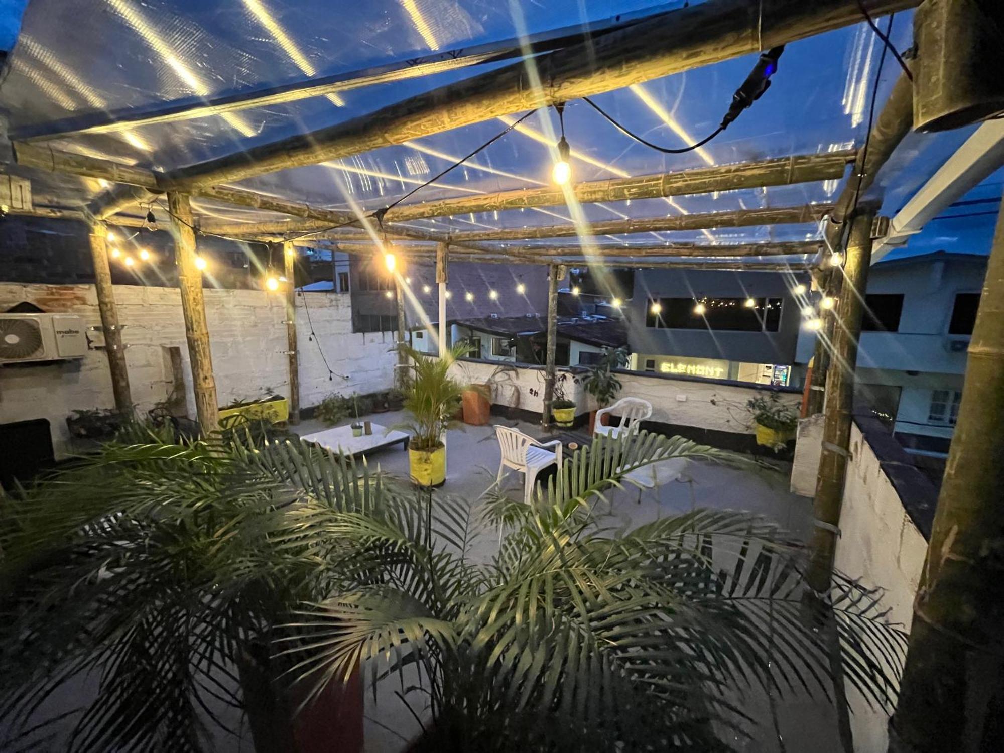 Casa Clandestina Guest House Medellín Buitenkant foto